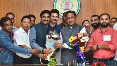 рдореБрдЦреНрдпрдордВрддреНрд░реА рд╕реЗ рдЫрддреНрддреАрд╕рдЧрдврд╝ рдХрд░реНрдордЪрд╛рд░реА рдЕрдзрд┐рдХрд╛рд░реА рдлреЗрдбрд░реЗрд╢рди рдХреЗ рдкреНрд░рддрд┐рдирд┐рдзрд┐рдордВрдбрд▓ рдиреЗ рдХреА рдореБрд▓рд╛рдХрд╛рдд рдореБрдЦреНрдпрдордВрддреНрд░реА рд╕реЗ рдЫрддреНрддреАрд╕рдЧрдврд╝ рдХрд░реНрдордЪрд╛рд░реА рдЕрдзрд┐рдХрд╛рд░реА рдлреЗрдбрд░реЗрд╢рди рдХреЗ рдкреНрд░рддрд┐рдирд┐рдзрд┐рдордВрдбрд▓ рдиреЗ рдХреА рдореБрд▓рд╛рдХрд╛рдд