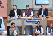 मुख्य सचिव ने रेल परियोजनाओं की समीक्षा की मुख्य सचिव ने रेल परियोजनाओं की समीक्षा की