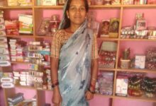 डिजिटल दौर में बदली तस्वीर: फैंसी स्टोर से प्रीति यादव बनीं नई पीढ़ी की आत्मनिर्भर उद्यमी डिजिटल दौर में बदली तस्वीर: फैंसी स्टोर से प्रीति यादव बनीं नई पीढ़ी की आत्मनिर्भर उद्यमी