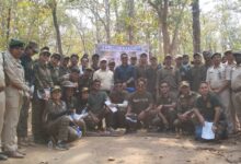 рдкреНрд░рд╢рд┐рдХреНрд╖реБ рдЖрдИрдПрдлрдПрд╕ рдЕрдзрд┐рдХрд╛рд░рд┐рдпреЛрдВ рдиреЗ рд▓рдШреБ рд╡рдиреЛрдкрдЬреЛрдВ рд╕реЗ рдЙрддреНрдкрд╛рдж рдмрдирд╛рдиреЗ рдХреА рдкреНрд░рдХреНрд░рд┐рдпрд╛ рджреЗрдЦреА рдкреНрд░рд╢рд┐рдХреНрд╖реБ рдЖрдИрдПрдлрдПрд╕ рдЕрдзрд┐рдХрд╛рд░рд┐рдпреЛрдВ рдиреЗ рд▓рдШреБ рд╡рдиреЛрдкрдЬреЛрдВ рд╕реЗ рдЙрддреНрдкрд╛рдж рдмрдирд╛рдиреЗ рдХреА рдкреНрд░рдХреНрд░рд┐рдпрд╛ рджреЗрдЦреА