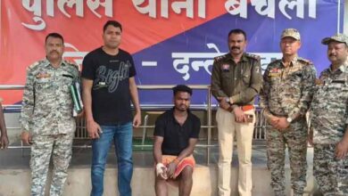 दो साल पहले मुआवजे के लालच में पोते ने दादा की हत्या, गिरफ्तार दो साल पहले मुआवजे के लालच में पोते ने दादा की हत्या, गिरफ्तार