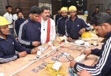 उपमुख्यमंत्री शर्मा ने पुनर्वास केंद्र दंतेवाड़ा में युवाओं से की मुलाकात उपमुख्यमंत्री शर्मा ने पुनर्वास केंद्र दंतेवाड़ा में युवाओं से की मुलाकात