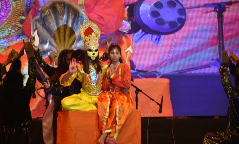 वर्ष दर वर्ष गिरता भोरमदेव महोत्सव का ग्राफ, स्थानीय कलाकारों की उपेक्षा और पत्रकारों को भी नहीं दिया आमंत्रण वर्ष दर वर्ष गिरता भोरमदेव महोत्सव का ग्राफ, स्थानीय कलाकारों की उपेक्षा और पत्रकारों को भी नहीं दिया आमंत्रण