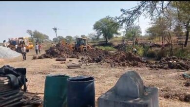 पंडरिया विधानसभा के ग्राम घोरपेन्द्री और बसनी में चेक डेम निर्माण में भ्रष्टाचार की आशंका, मनरेगा नियमों की अनदेखी का आरोप, इंजीनियर भी मूल्यांक से हटे पीछे पंडरिया विधानसभा के ग्राम घोरपेन्द्री और बसनी में चेक डेम निर्माण में भ्रष्टाचार की आशंका, मनरेगा नियमों की अनदेखी का आरोप, इंजीनियर भी मूल्यांक से हटे पीछे