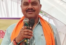 कांग्रेस की शिकायत पर कार्यवाही होने के बाद प्रशासन के खिलाफ कांग्रेसी कर रहे प्रदर्शन – नरोत्तम कांग्रेस की शिकायत पर कार्यवाही होने के बाद प्रशासन के खिलाफ कांग्रेसी कर रहे प्रदर्शन – नरोत्तम