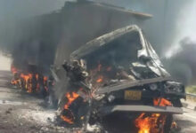 ड्राइवर को झपकी लेना पड़ा भारी, जिंदा जलाकर मौत ड्राइवर को झपकी लेना पड़ा भारी, जिंदा जलाकर मौत