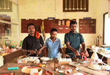 рдЕрдм рд╣рдерд┐рдпрд╛рд░ рдирд╣реАрдВ, рд╣реБрдирд░ рд╕реЗ рдмрджрд▓ рд░рд╣реА рдкреБрдирд░реНрд╡рд╛рд╕рд┐рддреЛрдВ рдХреА рдЬрд┐рдВрджрдЧреА, рдЗрд▓реЗрдХреНрдЯреНрд░реАрд╢рд┐рдпрди рдЯреНрд░реЗрдб рдореЗрдВ рджрд┐рдпрд╛ рдЬрд╛ рд░рд╣рд╛ рдкреНрд░рд╢рд┐рдХреНрд╖рдг рдЕрдм рд╣рдерд┐рдпрд╛рд░ рдирд╣реАрдВ, рд╣реБрдирд░ рд╕реЗ рдмрджрд▓ рд░рд╣реА рдкреБрдирд░реНрд╡рд╛рд╕рд┐рддреЛрдВ рдХреА рдЬрд┐рдВрджрдЧреА, рдЗрд▓реЗрдХреНрдЯреНрд░реАрд╢рд┐рдпрди рдЯреНрд░реЗрдб рдореЗрдВ рджрд┐рдпрд╛ рдЬрд╛ рд░рд╣рд╛ рдкреНрд░рд╢рд┐рдХреНрд╖рдг