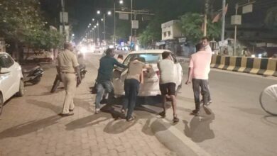 तहसील कार्यालय के सामने कार बिगड़ी, पकडे गए महाराष्ट्र के 2 गांजा तस्कर तहसील कार्यालय के सामने कार बिगड़ी, पकडे गए महाराष्ट्र के 2 गांजा तस्कर