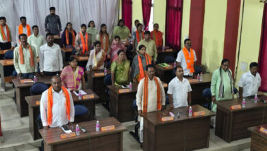 जगदलपुर निगम में नारी शक्ति वंदन अधिनियम 2023 के संसद में पारित नहीं होने पर किया निंदा प्रस्ताव पारित जगदलपुर निगम में नारी शक्ति वंदन अधिनियम 2023 के संसद में पारित नहीं होने पर किया निंदा प्रस्ताव पारित