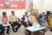 एक पार्षद-25 पंच पदों हेतु भाजपा प्रत्याशी चयन व चुनाव लडऩे की रुपरेखा पर हुई चर्चा एक पार्षद-25 पंच पदों हेतु भाजपा प्रत्याशी चयन व चुनाव लडऩे की रुपरेखा पर हुई चर्चा
