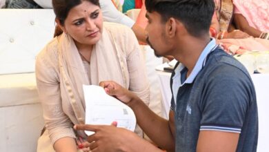 जनसेवा ही हमारा संकल्प और जनसमस्याओं का निराकरण ही प्राथमिकता : भावना बोहरा जनसेवा ही हमारा संकल्प और जनसमस्याओं का निराकरण ही प्राथमिकता : भावना बोहरा