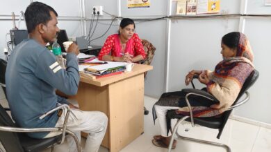 सफर में भटकी बिहार की महिला को मिला नया सहारा, सखी वन स्टॉप सेंटर दंतेवाड़ा ने परिवार से कराया सुरक्षित मिलन सफर में भटकी बिहार की महिला को मिला नया सहारा, सखी वन स्टॉप सेंटर दंतेवाड़ा ने परिवार से कराया सुरक्षित मिलन